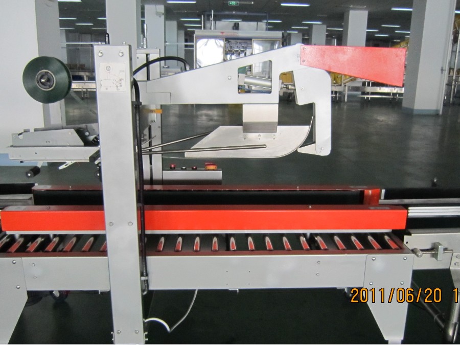 Open packing and sealing machine