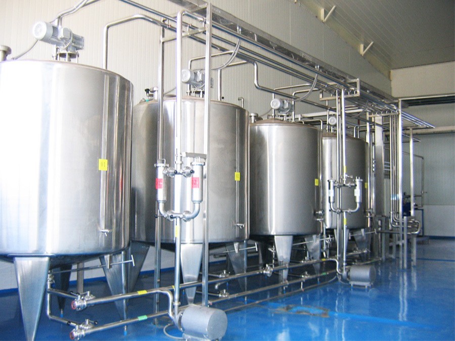 Beverage, milk blending system